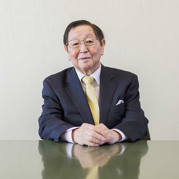 代表取締役 元井泰二郎